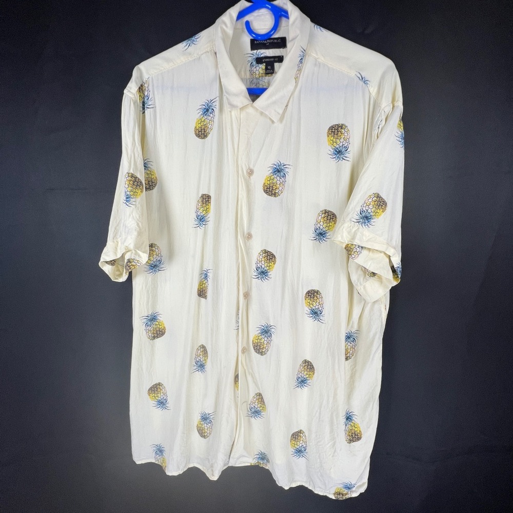 Banana Republic Mens XL Pineapple Print Rayon Short Sleeve Button Up Shirt Cream